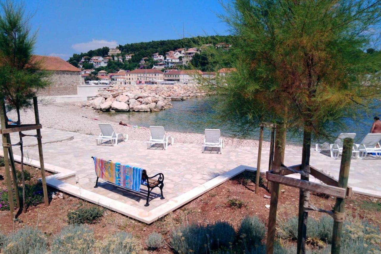 Apartments With A Parking Space Jelsa, Hvar - 8713 Jelsa  Luaran gambar