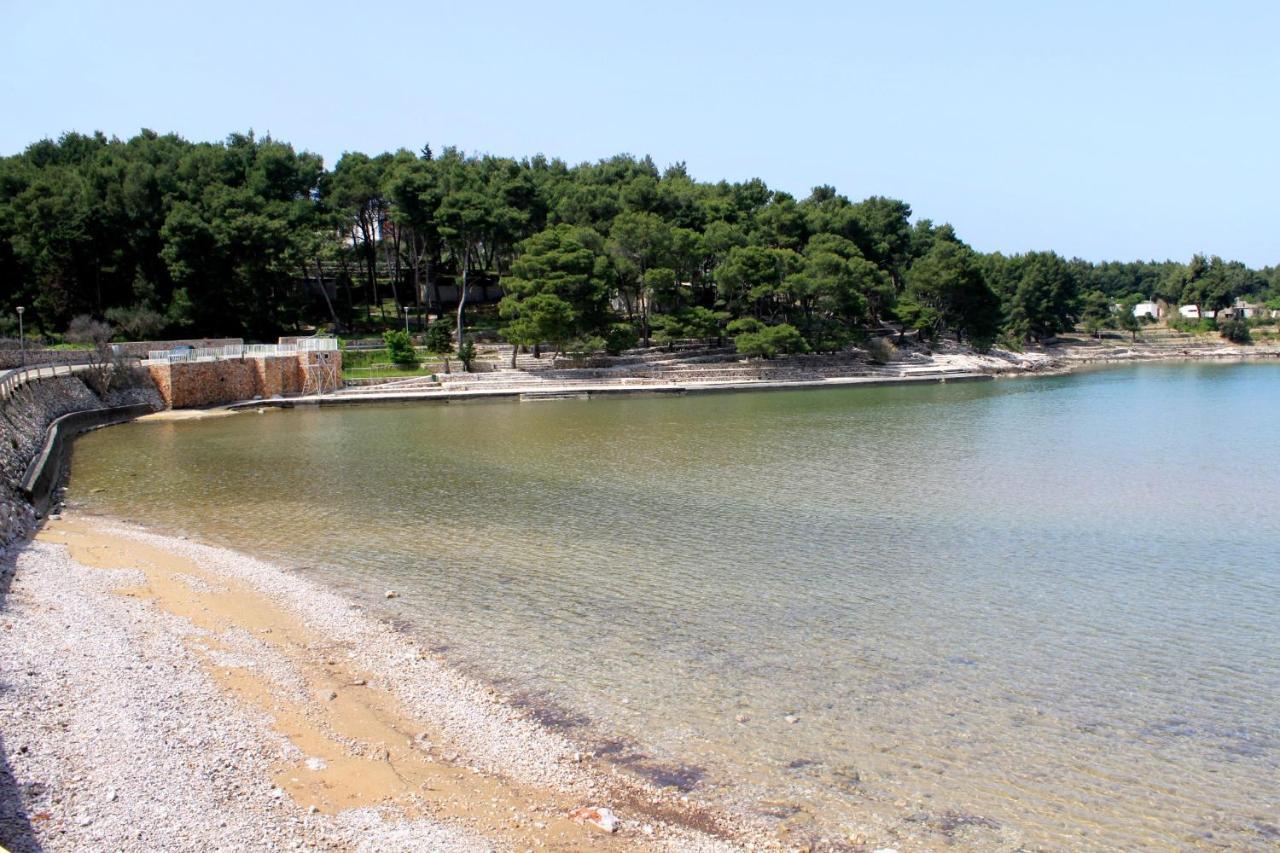 Apartments With A Parking Space Jelsa, Hvar - 8713 Jelsa  Luaran gambar