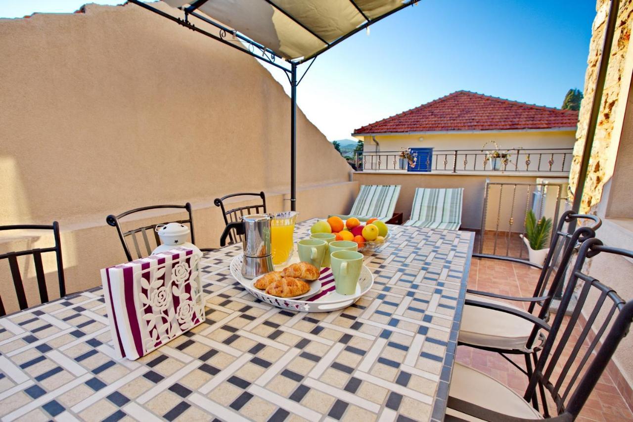 Apartments With A Parking Space Jelsa, Hvar - 8713 Jelsa  Luaran gambar