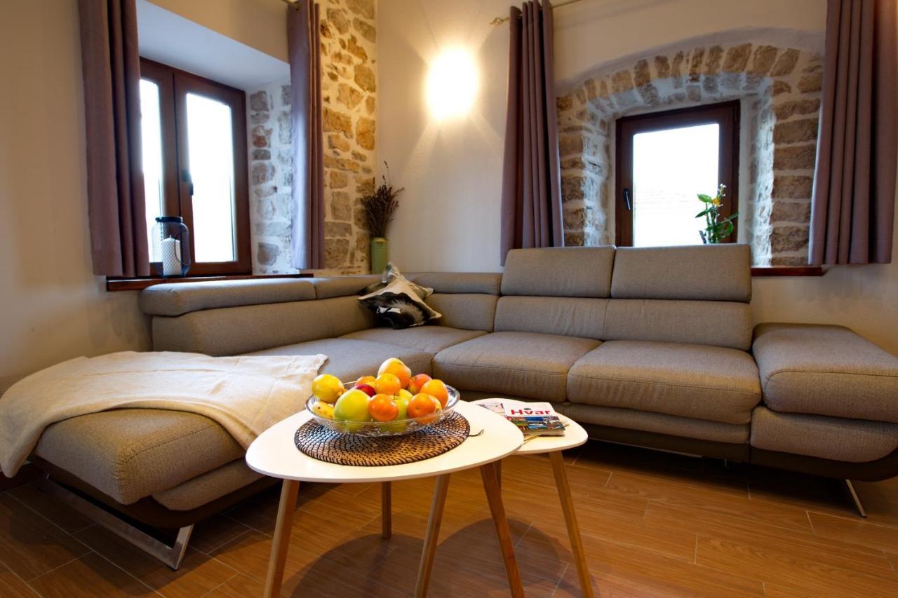 Apartments With A Parking Space Jelsa, Hvar - 8713 Jelsa  Luaran gambar