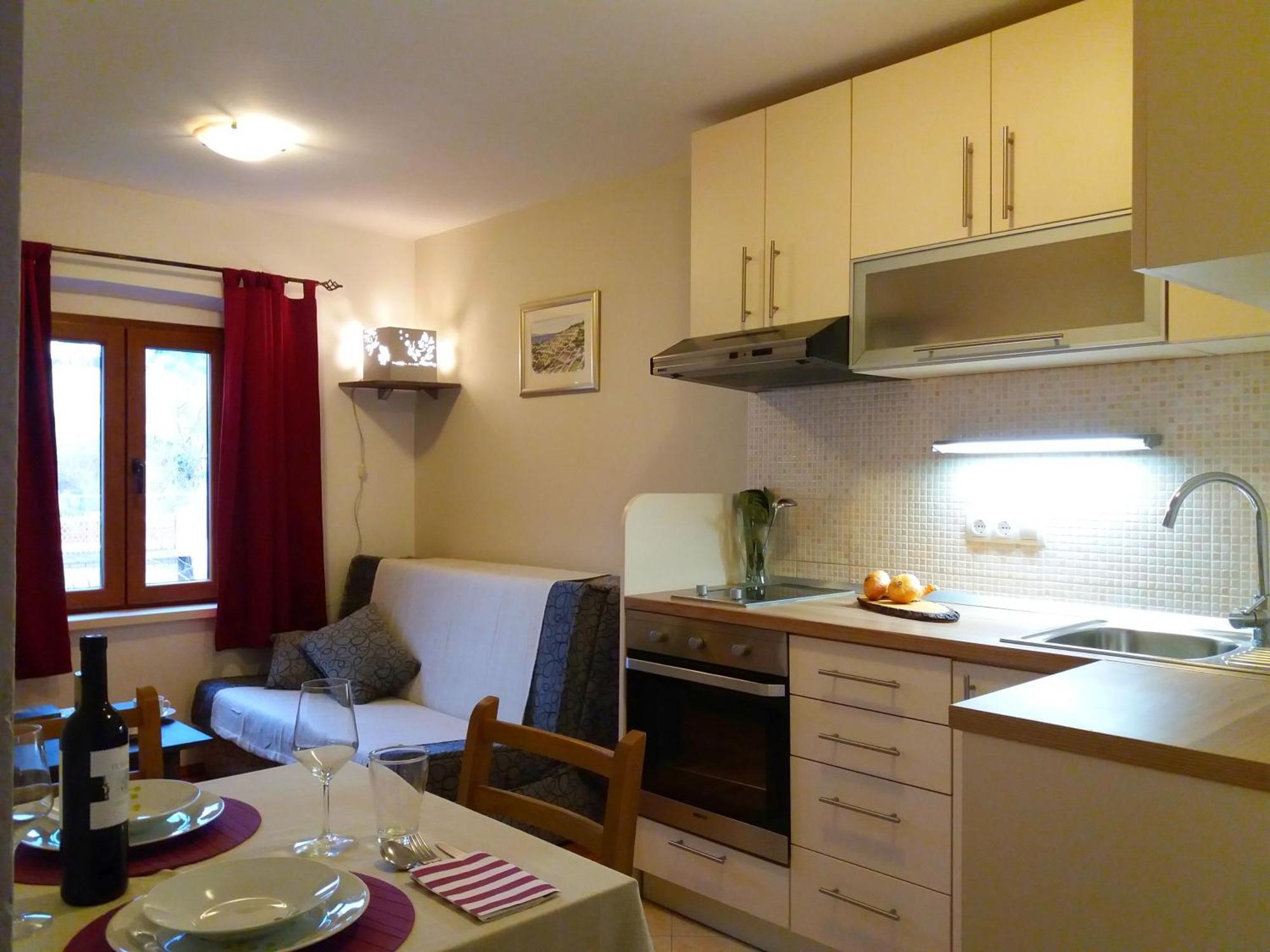 Apartments With A Parking Space Jelsa, Hvar - 8713 Jelsa  Bilik gambar